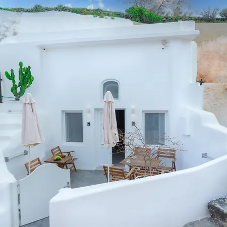 Vivid Caves 2 Bedroom Cavehouse Foinikia  Exterior photo